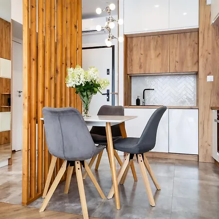 Househost - Rakowicka 20h Apartman *